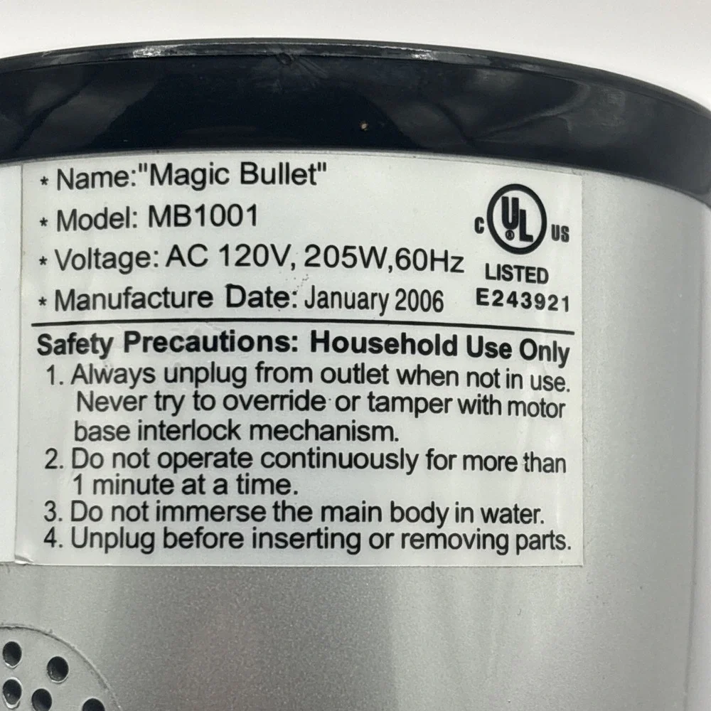 Magic Bullet MB1001 W/ 6 Cups Blender  2 Blades 3 Lids Masher Gaskets & Base